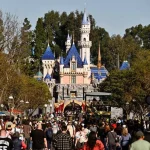 Disney đối mặt vụ kiện tập thể vì công nghệ nhận diện khuôn mặt tại công viên giải trí kenhtingame com thumb disney doi mat vu kien tap the vi cong nghe nhan dien khuon mat tai cong vien giai tri 1b6b1779206292385 940w