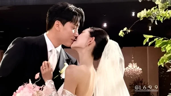 Drama sốc trong đám cưới sao nữ nổi tiếng và chồng phông bạt: Khách mời không thèm gửi tiền mừng còn ăn uống, làm loạn khán phòng kenhtingame com thumb drama soc trong dam cuoi sao nu noi tieng va chong phong bat khach moi khong them gui tien mung con an uong lam loan khan phong d5551779546922377 940w