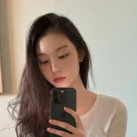 Haerin (Newjeans) lộ diện sau 1 năm bị cấm hoạt động kenhtingame com thumb haerin newjeans lo dien sau 1 nam bi cam hoat dong 79dd1779013488551 940w