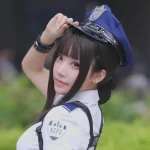 Hóa thân thành nữ cảnh sát, hot coser này khiến anh em game thủ đồng loạt "giơ tay" xin hàng kenhtingame com thumb hoa than thanh nu canh sat hot coser nay khien anh em game thu dong loat quot gio tay quot xin hang c1a11778709932151 940w