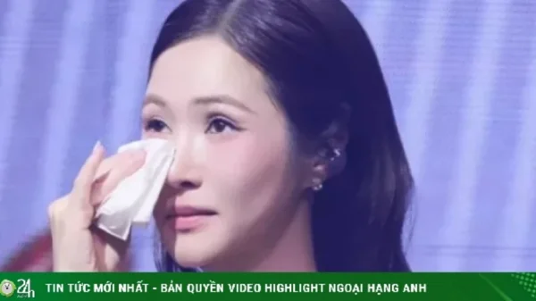 Khoảnh khắc gây sốt của Hương Tràm kenhtingame com thumb khoanh khac gay sot cua huong tram 95631778933473554 940w