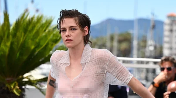 Kristen Stewart gây sốc vì ăn mặc lộ điểm nhạy cảm ở Cannes 2026 kenhtingame com thumb kristen stewart gay soc vi an mac lo diem nhay cam o cannes 2026 30b91779007119802 940w