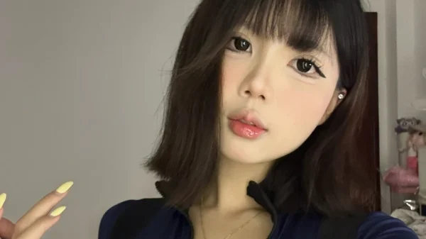 Lên đồ" hóa trang cực táo bạo, Hà Phương Boo khiến anh em game thủ "phát sốt" kenhtingame com thumb len do quot hoa trang cuc tao bao ha phuong boo khien anh em game thu quot phat sot quot 14311778771480618 940w