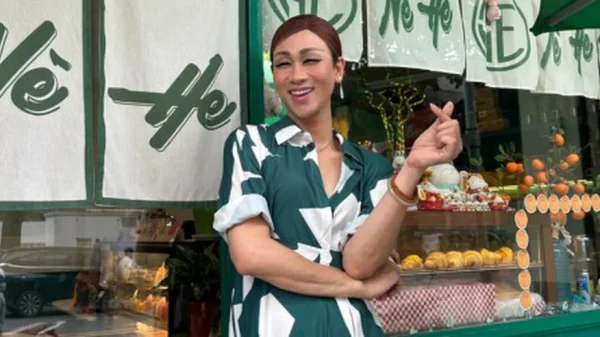 Nam diễn viên nổi tiếng đi bán cà phê ở mặt tiền Quận 1, phải lên tiếng xin lỗi gấp kenhtingame com thumb nam dien vien noi tieng di ban ca phe o mat tien quan 1 phai len tieng xin loi gap c6861779646366739 940w