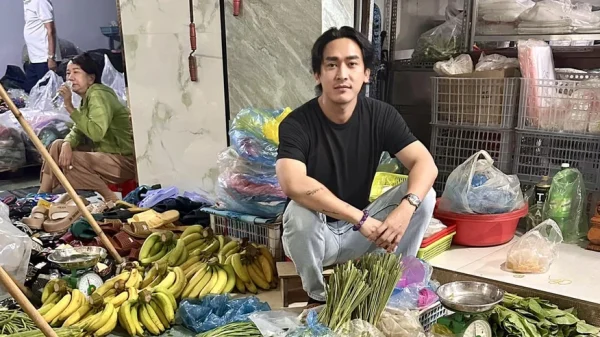 Nam thần có gương mặt tuyết đối điện ảnh gần 50 tuổi đi bán quán ăn ở Phường Bàn Cờ, TP.HCM kenhtingame com thumb nam than co guong mat tuyet doi dien anh gan 50 tuoi di ban quan an o phuong ban co tphcm 33871778000073015 940w