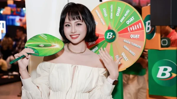 Ngắm dàn MC cực phẩm đổ bộ Vietnam Gameverse 2026: Đẳng cấp visual làm lu mờ cả sân khấu kenhtingame com thumb ngam dan mc cuc pham do bo vietnam gameverse 2026 dang cap visual lam lu mo ca san khau beaa1778411770277 940w