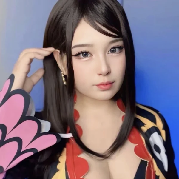 Nữ coser hóa thân thành mỹ nhân One Piece thời trẻ, nhan sắc khiến cả Rayleigh lẫn Roger đều say đắm kenhtingame com thumb nu coser hoa than thanh m nhan one piece thoi tre nhan sac khien ca rayleigh lan roger deu say dam 6d5a1778432817326 940w