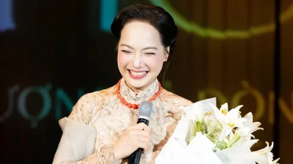 Nữ NSND có hôn nhân viên mãn hơn 30 năm, nhưng chưa một lần mặc váy cưới kenhtingame com thumb nu nsnd co hon nhan vien man hon 30 nam nhung chua mot lan mac vay cuoi f7341777745681299 940w