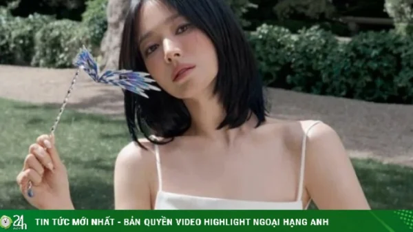Song Hye Kyo: Tôi học cách cho đi tình yêu kenhtingame com thumb song hye kyo toi hoc cach cho di tinh yeu 319e1779199598376 940w