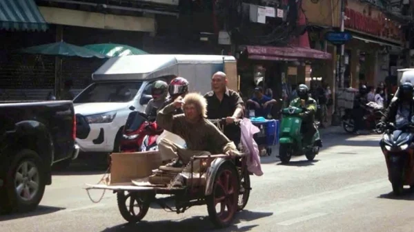 Tây Du Ký phiên bản xuyên không: Tôn Ngộ Không đi xe máy, Trư Bát Giới check-in Bangkok kenhtingame com thumb tay du ky phien ban xuyen khong ton ngo khong di xe may tru bat gioi check in bangkok 047a1779880075483 940w
