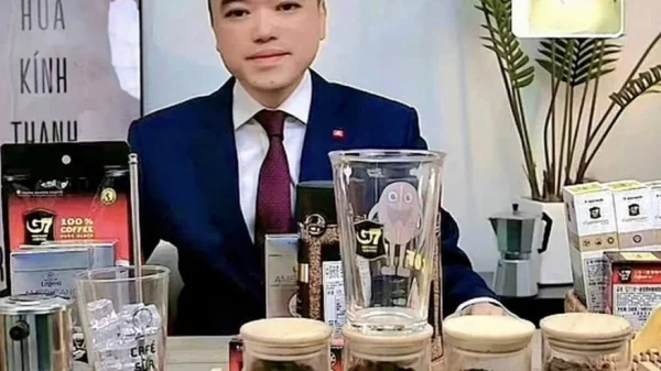 Tổng Lãnh sự Việt Nam livestream bán cà phê trên TikTok Trung Quốc, chốt gần 3.000 đơn chỉ sau thời gian ngắn kenhtingame com thumb tong lanh su viet nam livestream ban ca phe tren tiktok trung quoc chot gan 3000 don chi sau thoi gian ngan b62f1779536441755 940w