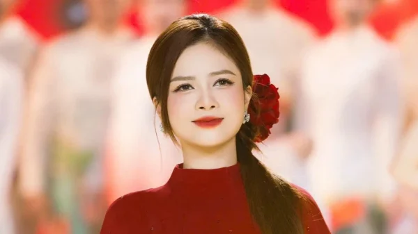 Việt Nam có mỹ nhân 2 lần đỗ Thủ khoa, làm giảng viên thanh nhạc mà vẫn đắt show bậc nhất kenhtingame com thumb viet nam co m nhan 2 lan do thu khoa lam giang vien thanh nhac ma van dat show bac nhat 37ea1778746559561 940w