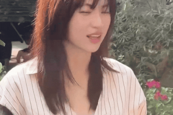 Tự ái với mặt mộc của Phương Anh Đào