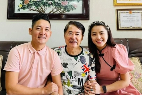 Tuổi xế chiều bình yên bên con cháu của nam nghệ sĩ đóng vai phản diện trong phim Biệt động Sài Gòn Tuổi xế chiều bình yên bên con cháu của nam nghệ sĩ đóng vai phản diện trong phim Biệt động Sài Gòn