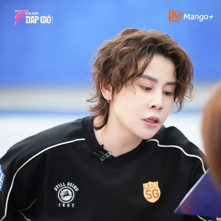 Vương Mông hát, nhảy “thảm họa” vẫn lấn lướt Trang Pháp, tiến thẳng đến ngôi vị quán quân? Vương Mông hát, nhảy “thảm họa” vẫn lấn lướt Trang Pháp, tiến thẳng đến ngôi vị quán quân?