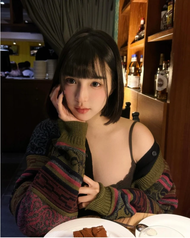 Xinh như bước ra từ thế giới ảo, hot girl bị CĐM nhận nhầm là AI, hóa ra là nữ thần học đường nổi tiếng Xinh như bước ra từ thế giới ảo, hot girl bị CĐM nhận nhầm là AI, hóa ra là nữ thần học đường nổi tiếng