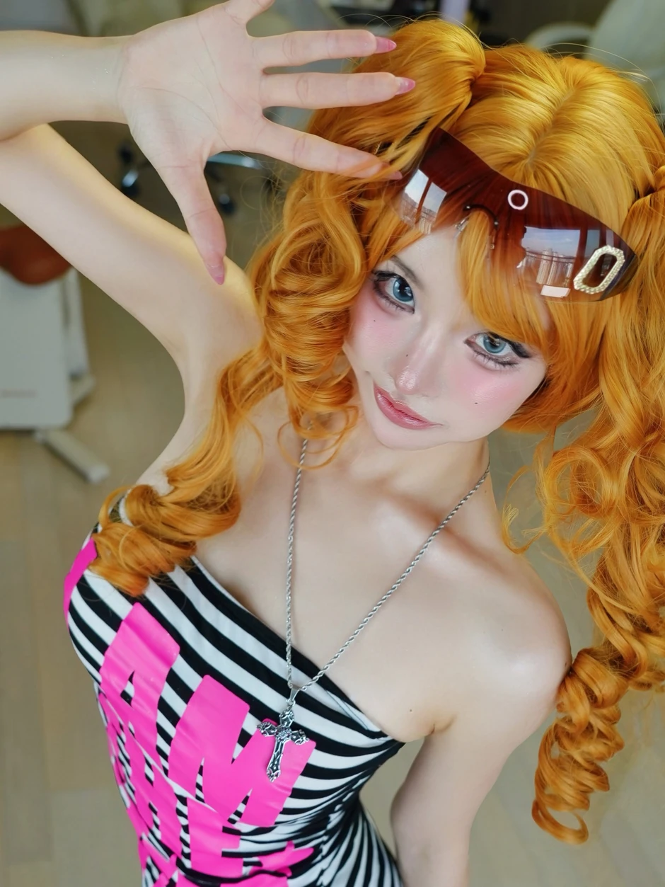 "Hồi sinh" trend Y2K, hot girl khiến CĐM thích thú với giao diện khác lạ "Hồi sinh" trend Y2K, hot girl khiến CĐM thích thú với giao diện khác lạ