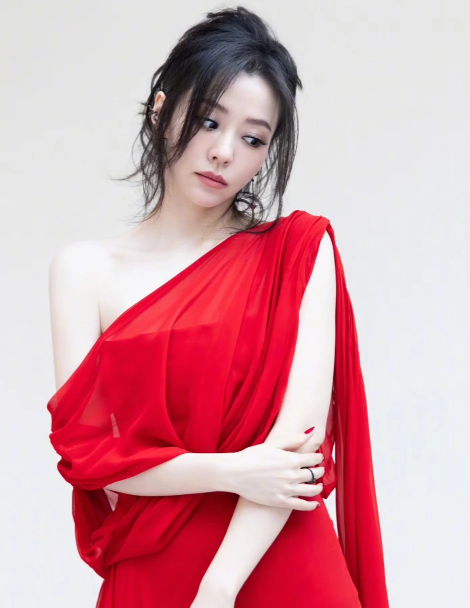 Án phạt dành cho một nữ ca sĩ Án phạt dành cho một nữ ca sĩ