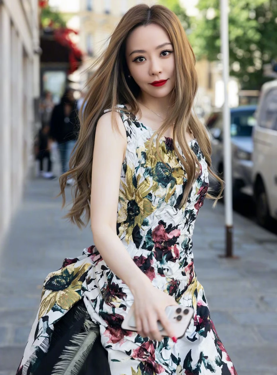 Án phạt dành cho một nữ ca sĩ Án phạt dành cho một nữ ca sĩ