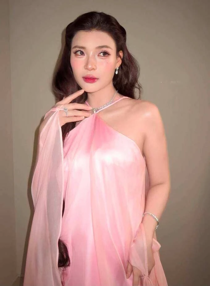 Ảnh sao 20/6: Quang Dũng đăng ảnh bên con trai Bảo Nam lúc nhỏ