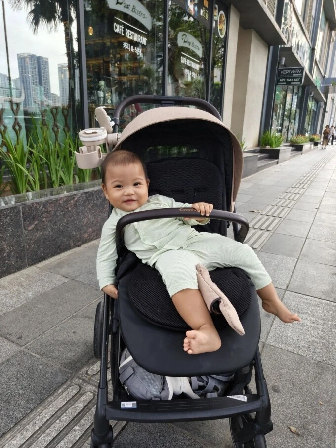 Ảnh sao 9/6: Hoa hậu Phạm Hương khoe ảnh sinh nhật con trai Ảnh sao 9/6: Hoa hậu Phạm Hương khoe ảnh sinh nhật con trai