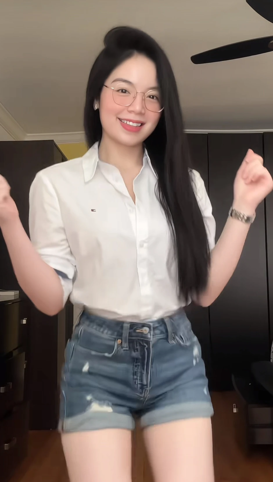 CĐM phẫn nộ: Chuyện yêu của hot girl Em Trâm bị làm mồi câu view CĐM phẫn nộ: Chuyện yêu của hot girl Em Trâm bị làm mồi câu view
