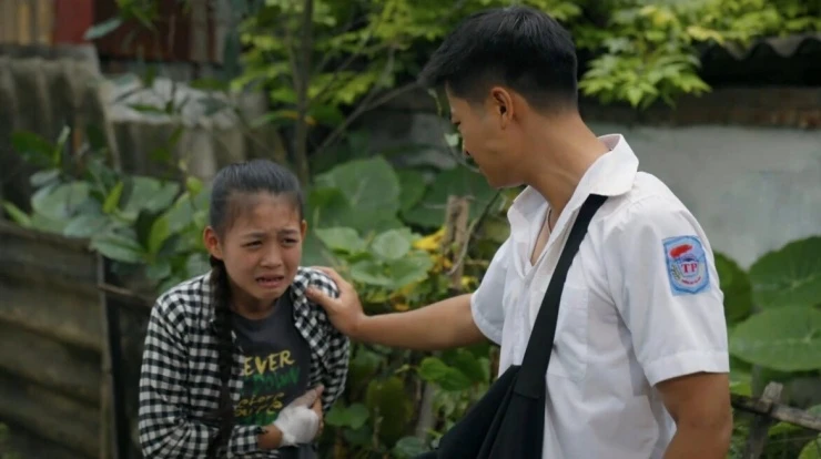 Con trai NSƯT Võ Hoài Nam khiến khán giả xúc động với cảnh gào khóc Con trai NSƯT Võ Hoài Nam khiến khán giả xúc động với cảnh gào khóc