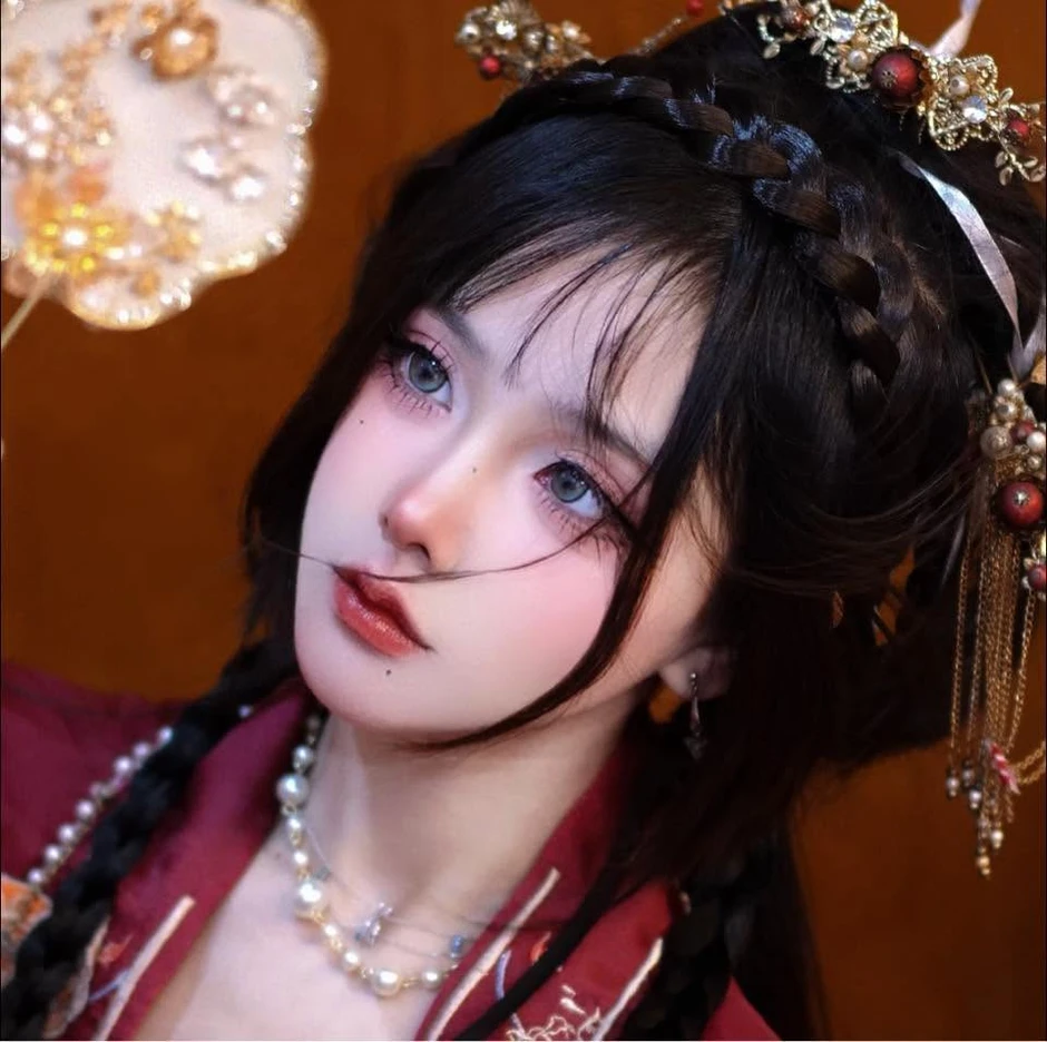 Đẳng cấp coser Việt: một tay bế con, một tay biến hình vẫn khiến người xem phải ngỡ ngàng, mê đắm Đẳng cấp coser Việt: một tay bế con, một tay biến hình vẫn khiến người xem phải ngỡ ngàng, mê đắm