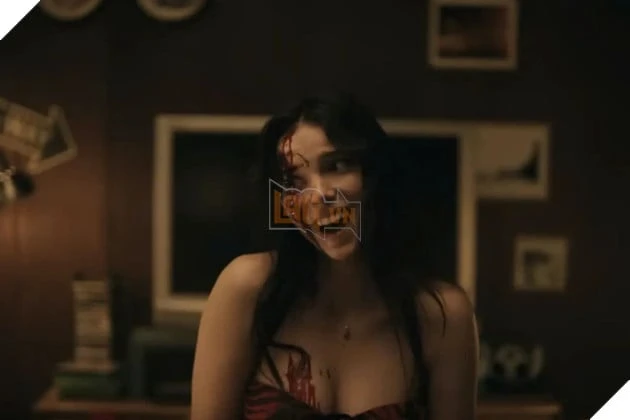Đạo Diễn Curry Barker Bắt Tay Universal Và Blumhouse Với Phim Kinh Dị Gốc Thứ Ba Đạo Diễn Curry Barker Bắt Tay Universal Và Blumhouse Với Phim Kinh Dị Gốc Thứ Ba