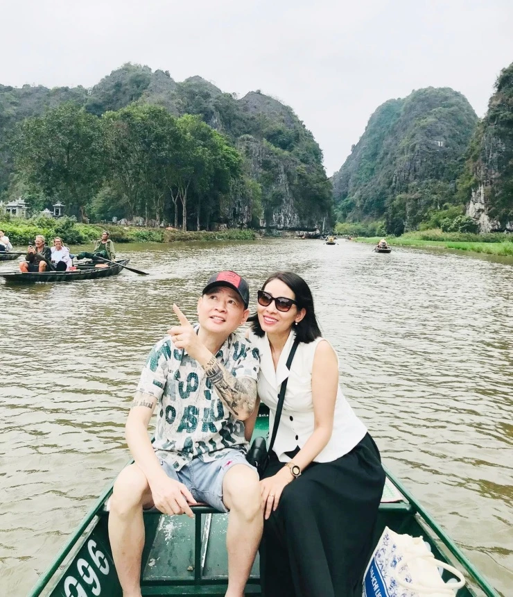 Diễn viên Tùng Dương giải nghệ vì bệnh tim, tìm thấy hạnh phúc bên vợ thứ 4