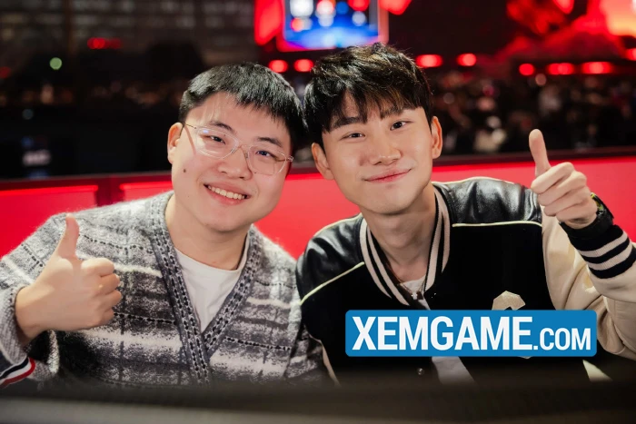 Doinb và Uzi bất ngờ hé lộ dự án "LMHT Cổ Điển" từ chính Riot khiến người chơi hoài niệm Doinb và Uzi bất ngờ hé lộ dự án "LMHT Cổ Điển" từ chính Riot khiến người chơi hoài niệm