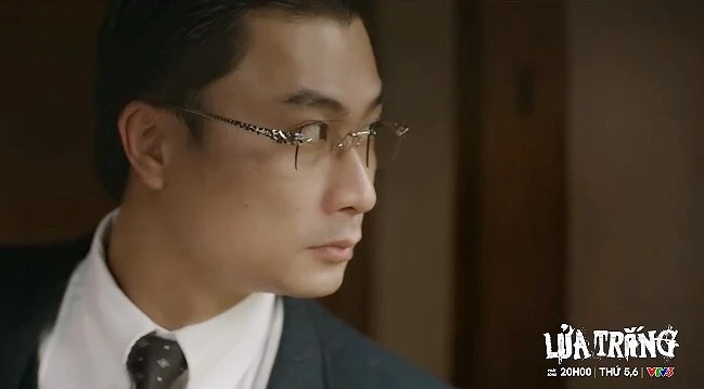 Duy Hưng bị ông trùm ma túy khiển trách trong Lửa trắng Duy Hưng bị ông trùm ma túy khiển trách trong Lửa trắng