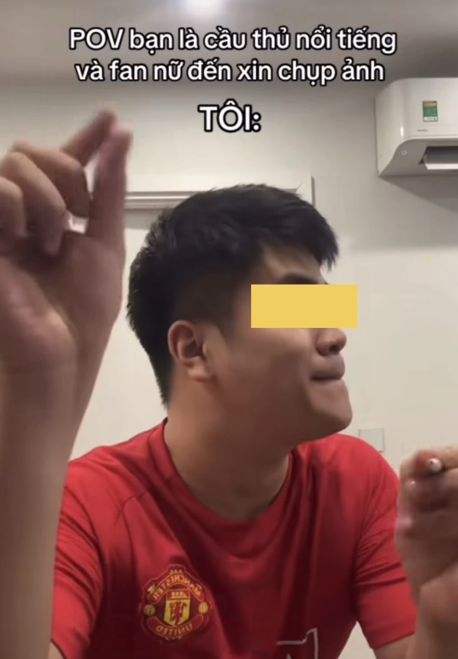 Giả làm cầu thủ nổi tiếng rồi diễn cảnh nhạy cảm với fan nữ, TikToker bị chỉ trích dữ dội