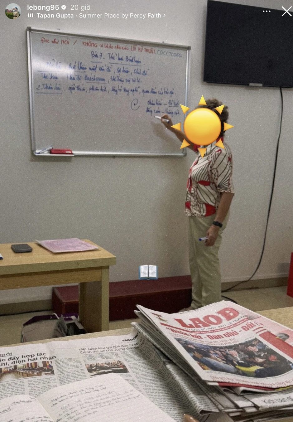 Giữa bão drama bủa vây, Lê Bống bất ngờ có động thái: Thản nhiên đăng ảnh đi học, mặc kệ thị phi bóc phốt? Giữa bão drama bủa vây, Lê Bống bất ngờ có động thái: Thản nhiên đăng ảnh đi học, mặc kệ thị phi bóc phốt?