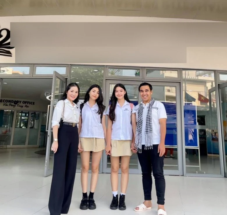 Hạt Dẻ đi prom cuối cấp sang chảnh, tiền học phí 500 triệu/ năm chuẩn con nhà giàu Hạt Dẻ đi prom cuối cấp sang chảnh, tiền học phí 500 triệu/ năm chuẩn con nhà giàu