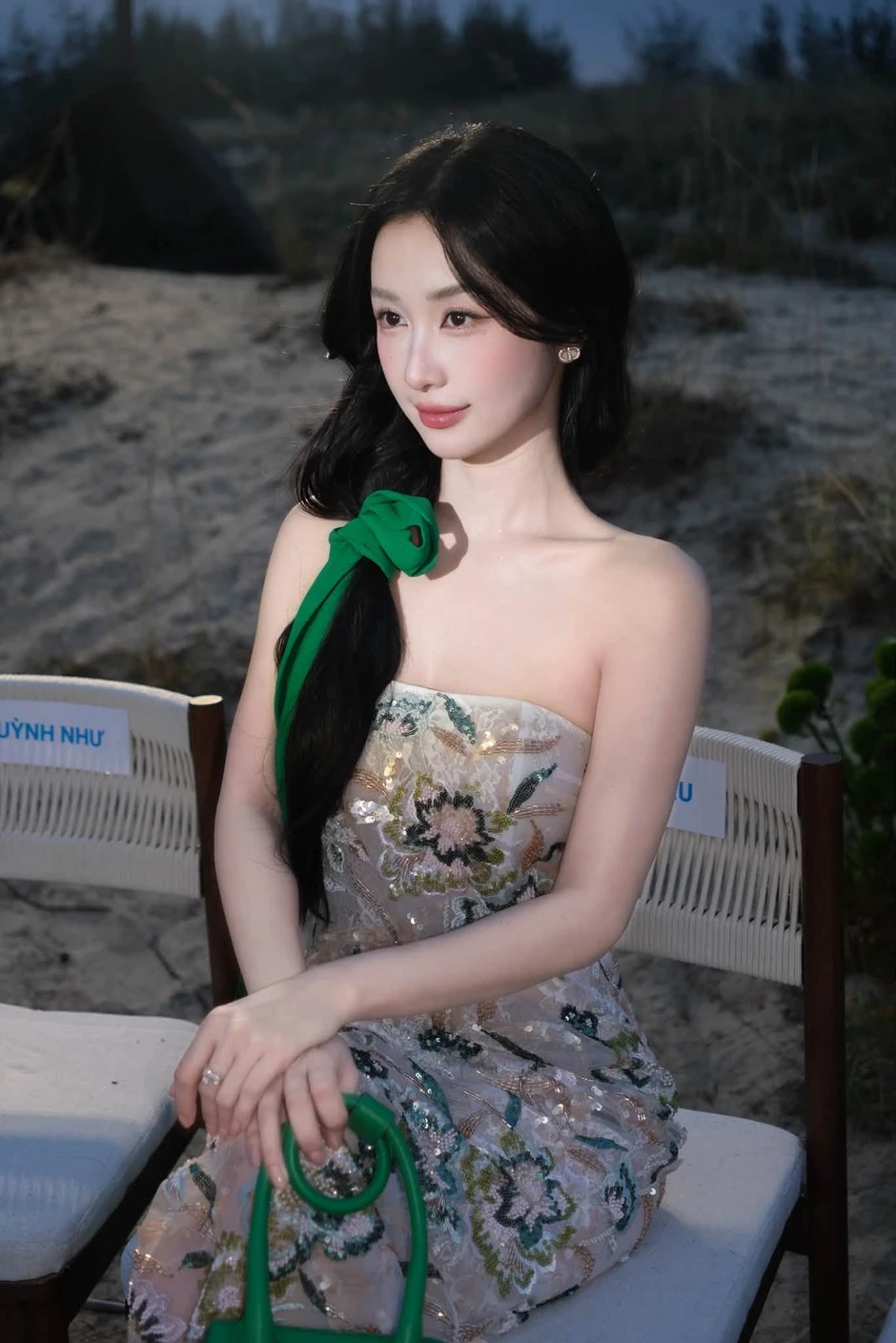 Jun Vũ ngày càng mướt mắt, đối lập gương mặt thơ ngây Jun Vũ ngày càng mướt mắt, đối lập gương mặt thơ ngây