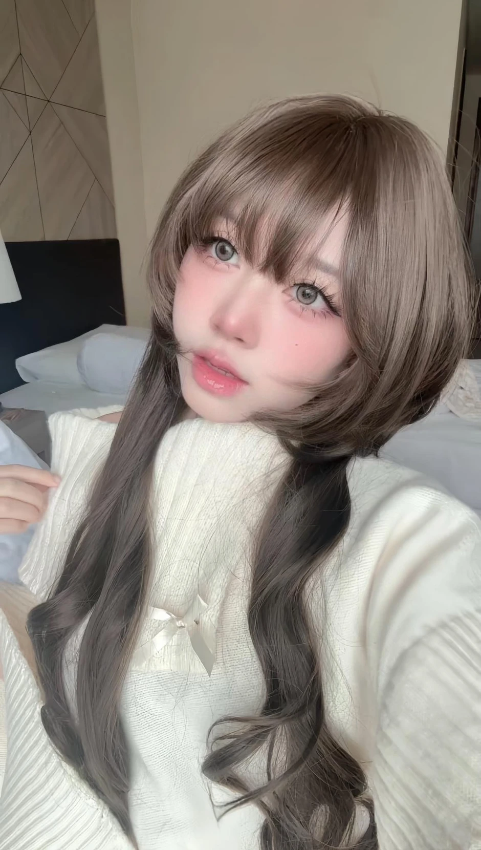 Khó rời mắt khỏi phiên bản "cô thỏ trắng" của nữ coser Việt, "cute" thế này bảo sao game thủ nào cũng mê Khó rời mắt khỏi phiên bản "cô thỏ trắng" của nữ coser Việt, "cute" thế này bảo sao game thủ nào cũng mê