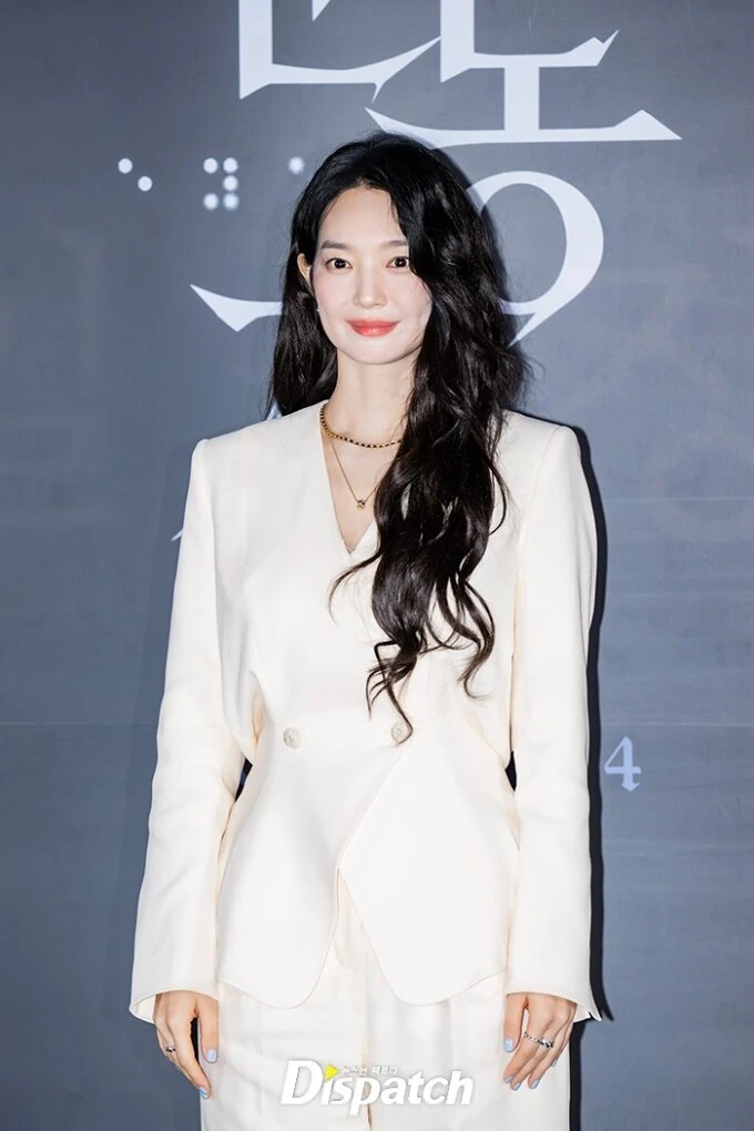 Kim Woo Bin ủng hộ đứa con tinh thần của Shin Min Ah Kim Woo Bin ủng hộ đứa con tinh thần của Shin Min Ah