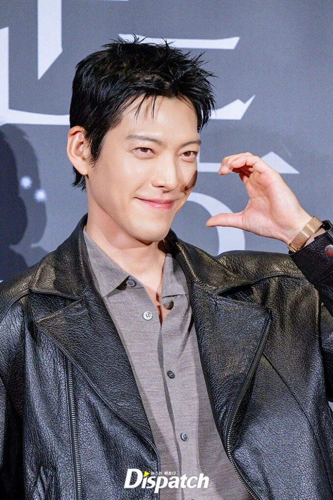 Kim Woo Bin ủng hộ đứa con tinh thần của Shin Min Ah Kim Woo Bin ủng hộ đứa con tinh thần của Shin Min Ah