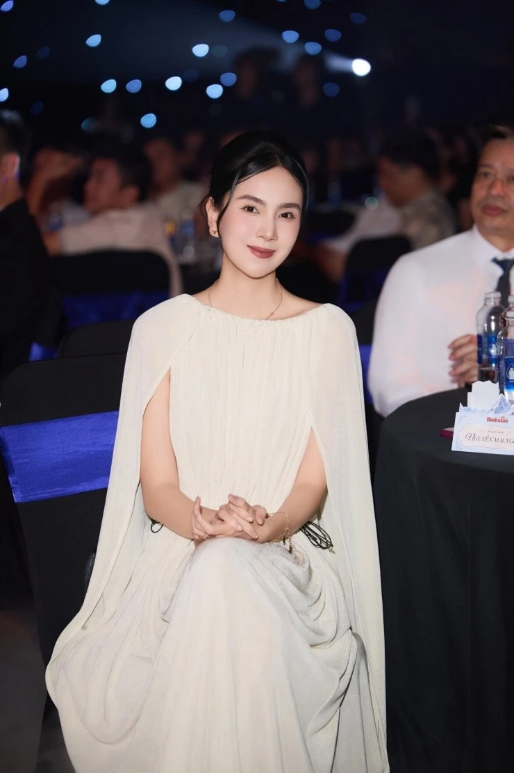 Mai Ngọc kể hành trình từ nữ MC bận rộn thành mẹ bỉm toàn thời gian