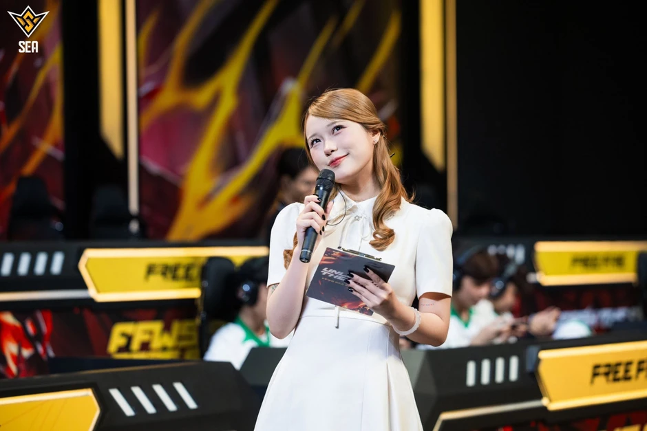MC Yoonsul lại trổ tài cosplay, khiến làng game Việt mê mẩn vì quá xinh đẹp MC Yoonsul lại trổ tài cosplay, khiến làng game Việt mê mẩn vì quá xinh đẹp