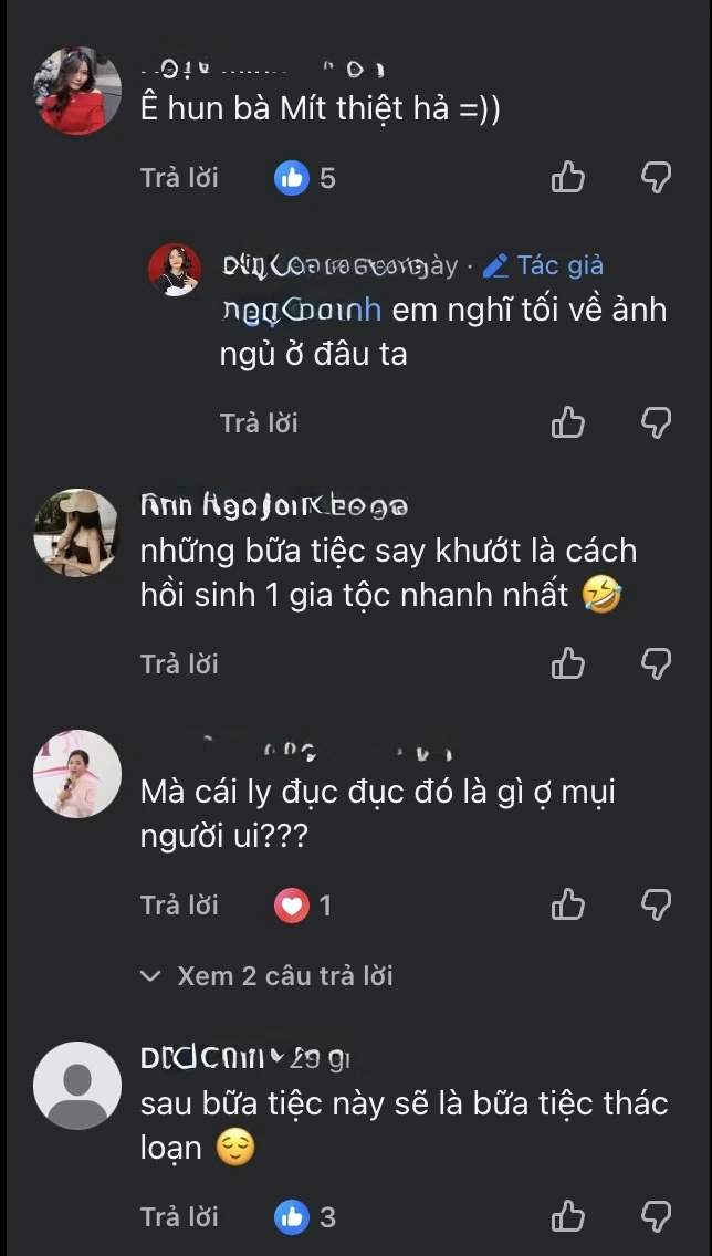 MisThy thân mật, để một nam đồng nghiệp hôn má MisThy thân mật, để một nam đồng nghiệp hôn má