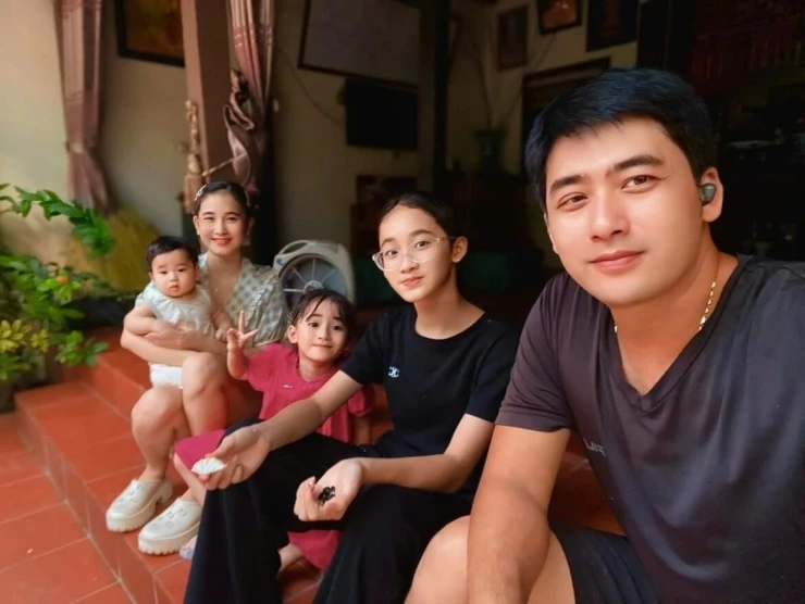 Nam diễn viên đóng công an nhiều nhất nhì màn ảnh Việt trong suốt 20 năm Nam diễn viên đóng công an nhiều nhất nhì màn ảnh Việt trong suốt 20 năm