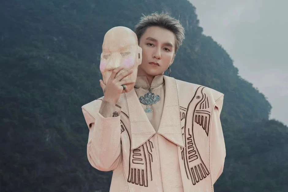 Người hất cẳng Sơn Tùng M-TP Người hất cẳng Sơn Tùng M-TP