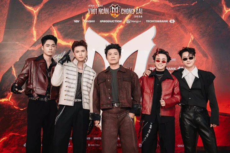 Nhạc sĩ Nguyễn Văn Chung bất ngờ khoe vũ đạo như dancer Nhạc sĩ Nguyễn Văn Chung bất ngờ khoe vũ đạo như dancer