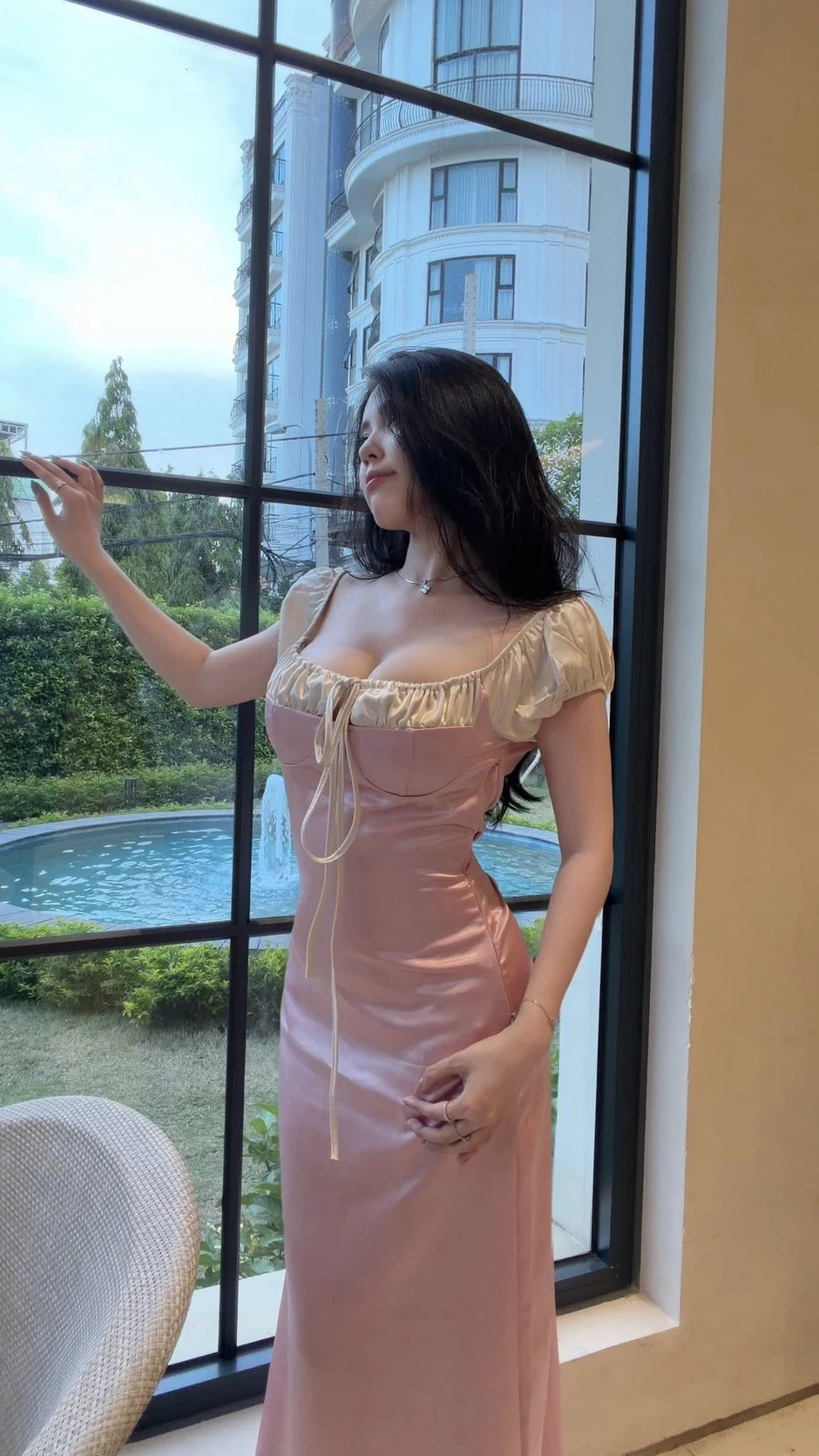 Nhờ cộng đồng mạng "nghĩ cap" để đăng ảnh, hot girl bất ngờ gặp toàn thi sĩ, "thả thính" như rót mật vào tai Nhờ cộng đồng mạng "nghĩ cap" để đăng ảnh, hot girl bất ngờ gặp toàn thi sĩ, "thả thính" như rót mật vào tai