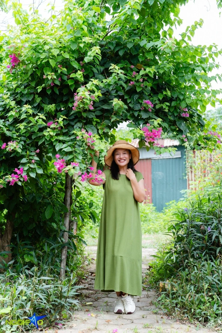 Những góc sống ảo trong khu vườn 4.000 m2 của Tú Oanh Những góc sống ảo trong khu vườn 4.000 m2 của Tú Oanh