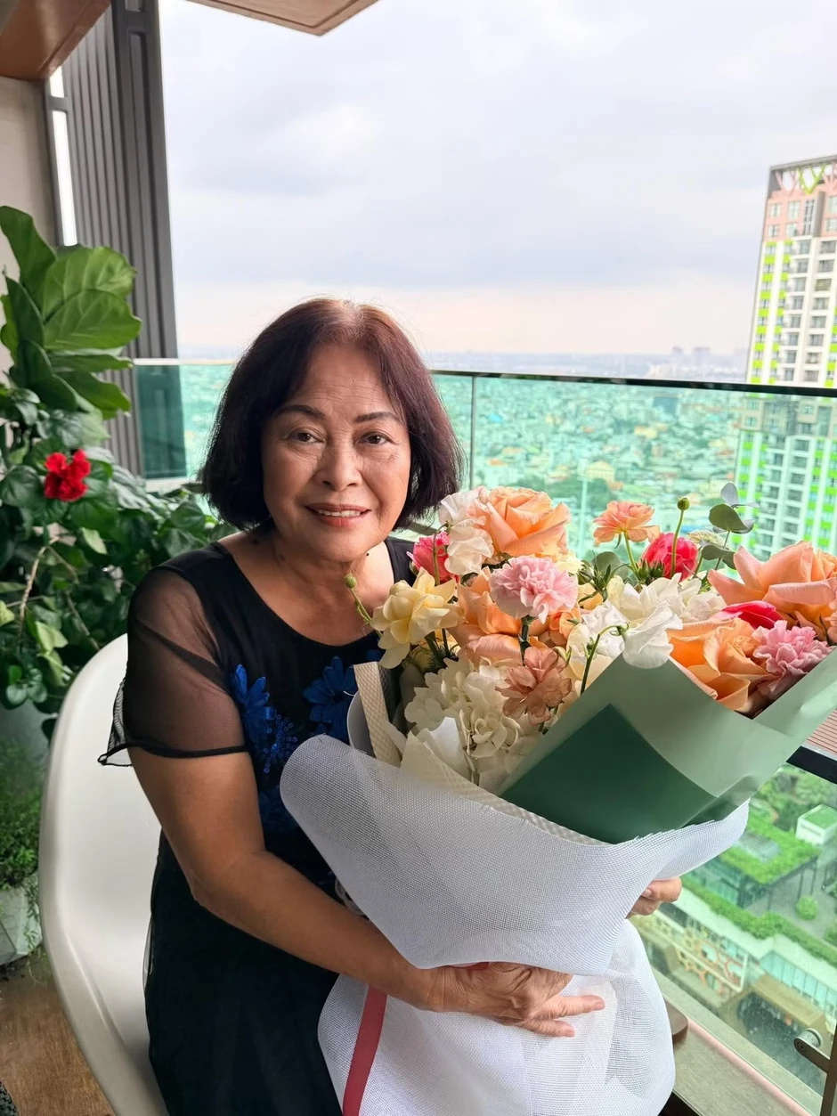 NSND Hương Dung, mẹ siêu mẫu Hà Anh là nạn nhân của bẫy hợp đồng kỳ nghỉ NSND Hương Dung, mẹ siêu mẫu Hà Anh là nạn nhân của bẫy hợp đồng kỳ nghỉ
