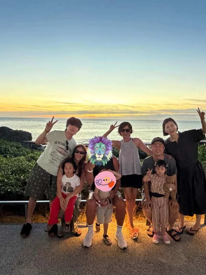 Son Ye Jin miệt mài ăn chơi với Hyun Bin và con trai ở đảo