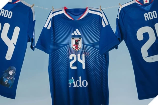 Sức nóng World Cup tại Tokyo: "Quái vật nhạc số" Ado hóa tượng thần may mắn, tiếp lửa cho đội tuyển Nhật Bản Sức nóng World Cup tại Tokyo: "Quái vật nhạc số" Ado hóa tượng thần may mắn, tiếp lửa cho đội tuyển Nhật Bản